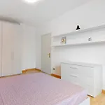 アパート Greta House コーリコ