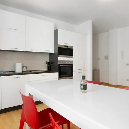 Greta House Apartamento Colico