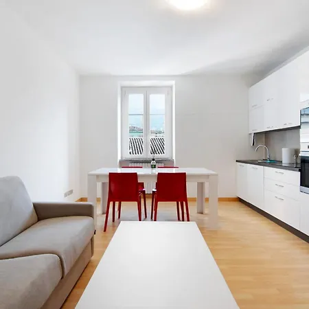 Greta House Colico